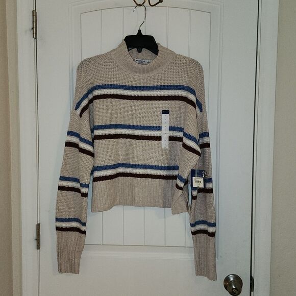 Arizona Jean Company Sweaters - NWT Arizona Jean Co. Oatmeal Stripe Cropped Sweater Size XL